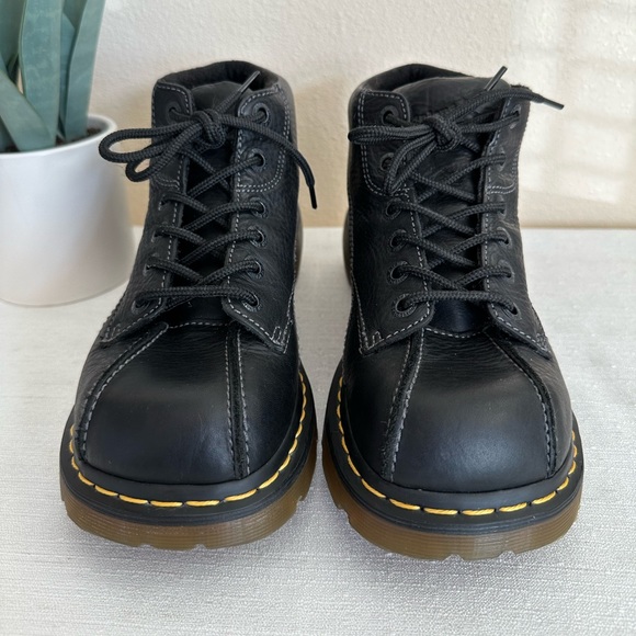 New Dr. Martens Vintage Black Leather Floral Embossed Platform Boots Womens 10 - Picture 5 of 13